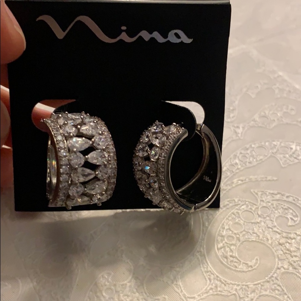 Nina sparkling hoops